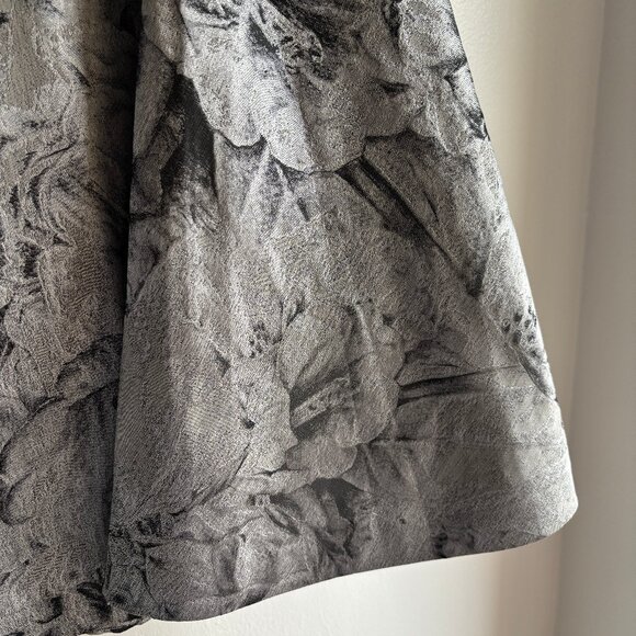 Sz2 Ted Baker London CAJU Silver Floral Circle Midi Skirt - Picture 3 of 16
